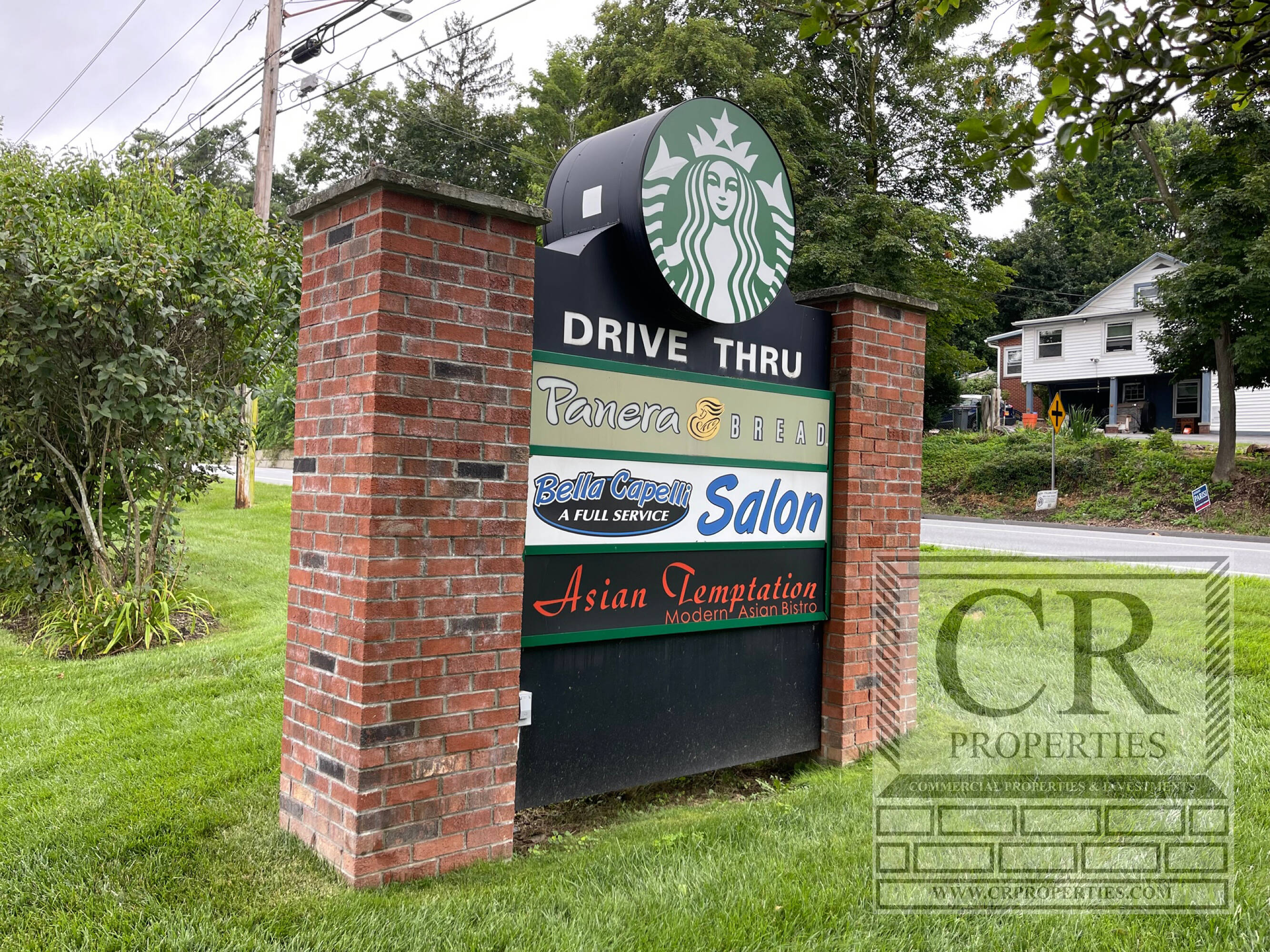 Arlington Square For Lease: 2,400 SF